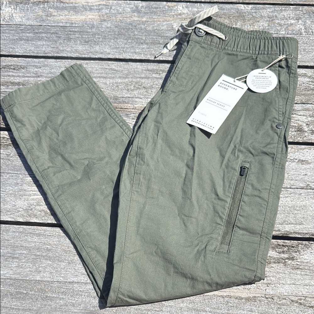 Vuori Olive Green Women's Pants-NWT